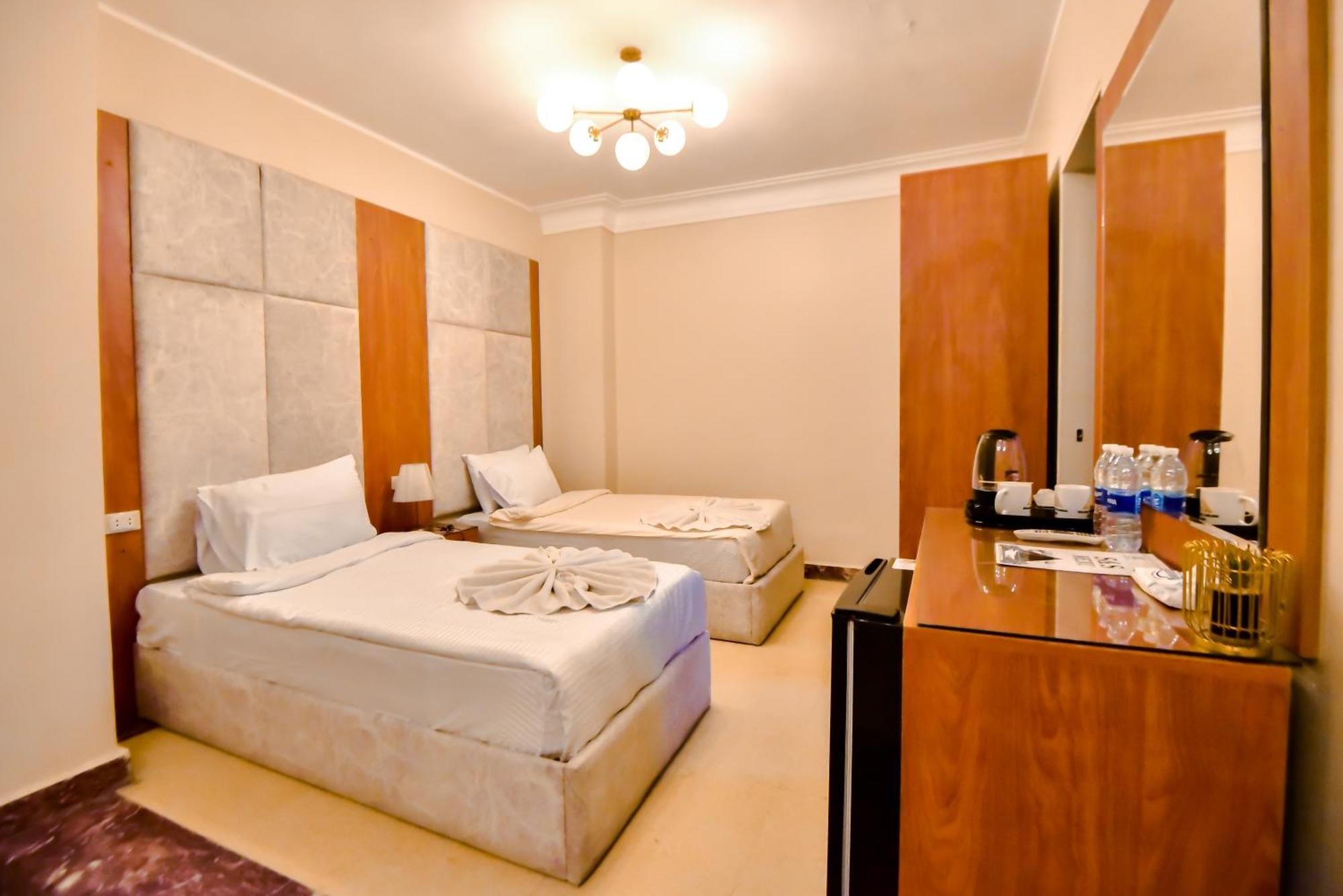 Solima Pyramids Inn Kafrat al Jabal Exterior foto